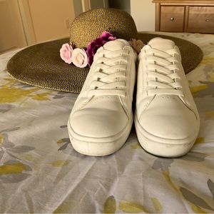 Dr Scholl’s sneaker slip on